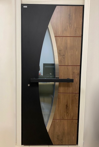 Дверь входная с терморазрывом Аляска NORD М9*21, правая